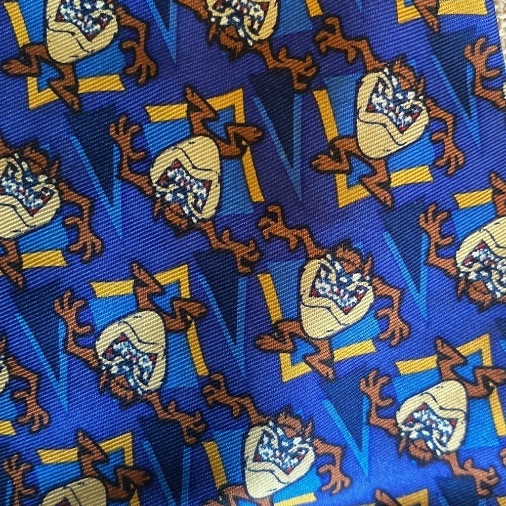 Warner Bros. Taz tie